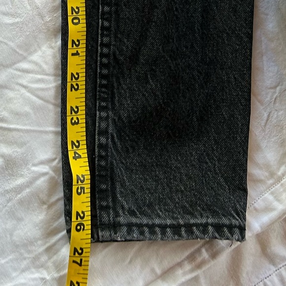 Bundle 3/$25
Zara (2) Black High Rise Mom Jeans - Picture 11 of 13